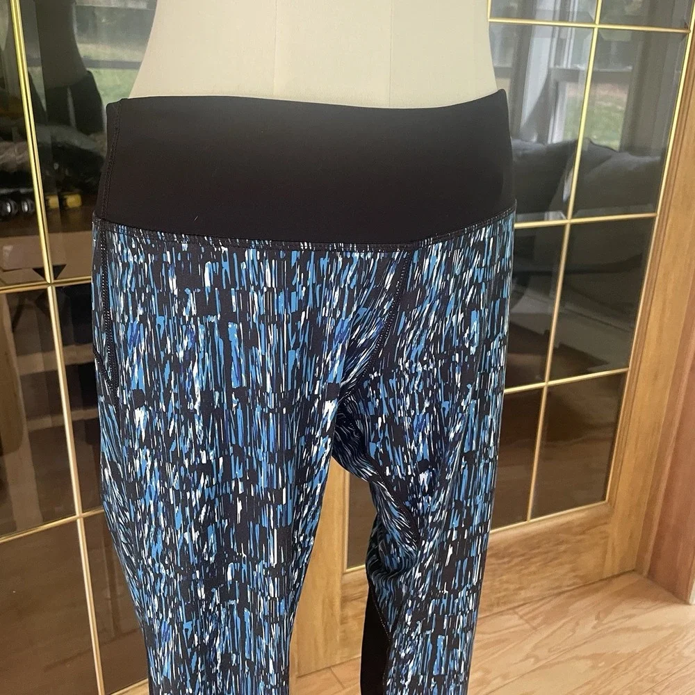 Nike‎ Dri-FIT Cropped Leggings Blue Black Graphic Women's Large